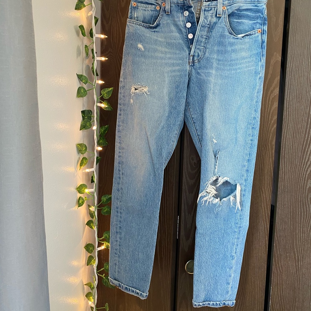 Levi’s 501 Jeans - Picture 3 of 5